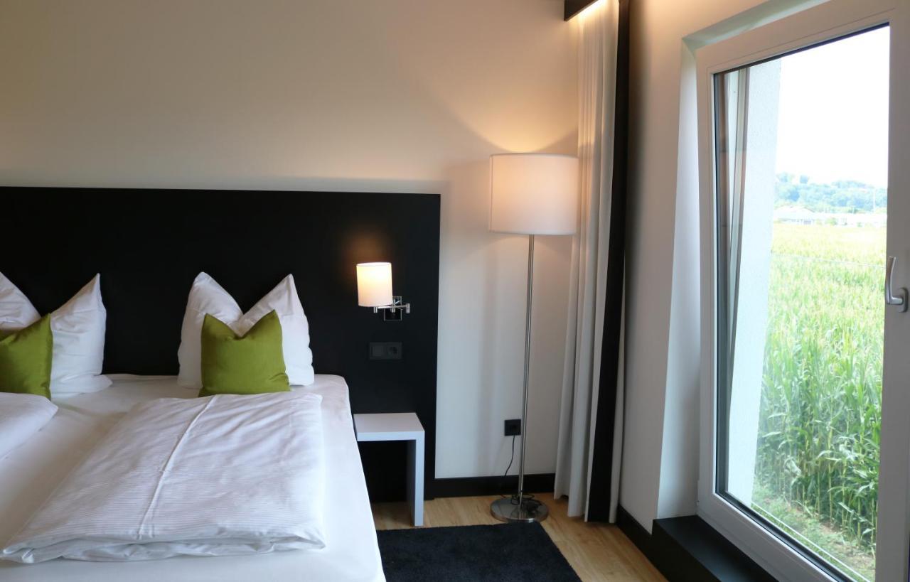 Gi Hotel By Wmm Hotels กิงเงน อัน แดร์เบรนซ์ ภายนอก รูปภาพ